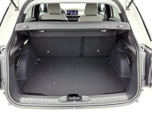 Fiat 600 1.2 Hybrid Bicolore CAMERA | CLIMA | DODEHOEKDETECT | NAVI-CARPLAY ActivLease financial lease