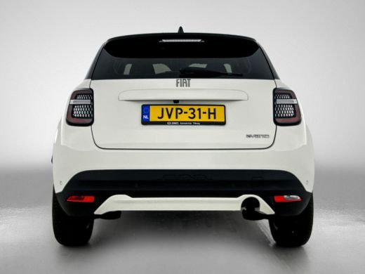 Fiat 600 1.2 Hybrid Bicolore CAMERA | CLIMA | DODEHOEKDETECT | NAVI-CARPLAY ActivLease financial lease