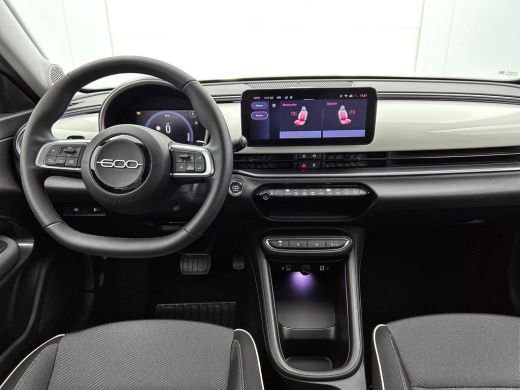 Fiat 600 1.2 Hybrid Bicolore CAMERA | CLIMA | DODEHOEKDETECT | NAVI-CARPLAY ActivLease financial lease