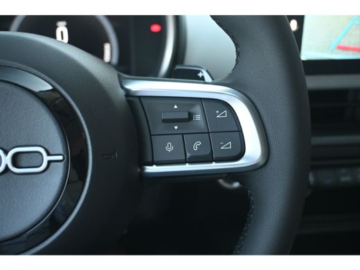 Fiat 600 1.2 Hybrid La Prima 145pk VOORRAAD-ACTIE! 8 Jaar Garantie! | Vol-Leder | Adaptive Cruise | Stoelv... ActivLease financial lease