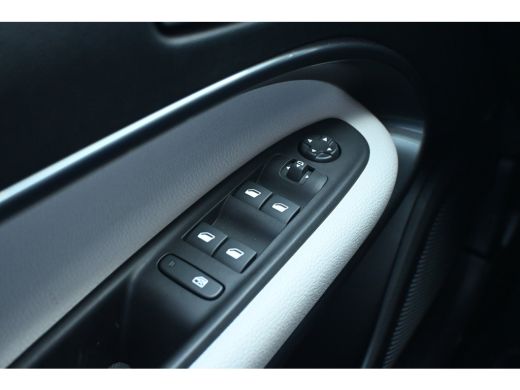 Fiat 600 1.2 Hybrid La Prima 145pk VOORRAAD-ACTIE! 8 Jaar Garantie! | Vol-Leder | Adaptive Cruise | Stoelv... ActivLease financial lease