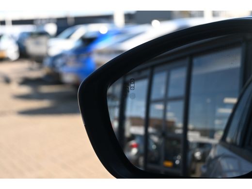 Fiat 600 1.2 Hybrid La Prima 145pk VOORRAAD-ACTIE! 8 Jaar Garantie! | Vol-Leder | Adaptive Cruise | Stoelv... ActivLease financial lease