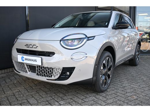 Fiat 600 1.2 Hybrid La Prima 145pk VOORRAAD-ACTIE! 8 Jaar Garantie! | Vol-Leder | Adaptive Cruise | Stoelv... ActivLease financial lease