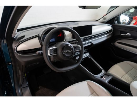 Fiat 600 1.2 Hybrid La Prima | 8 Jaar Garantie | Climate Controle | Camera | Navigatie | Parkeersensoren |... ActivLease financial lease