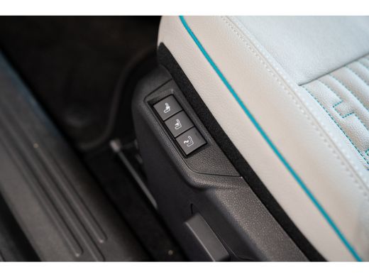 Fiat 600 1.2 Hybrid La Prima | 8 Jaar Garantie | Climate Controle | Camera | Navigatie | Parkeersensoren |... ActivLease financial lease