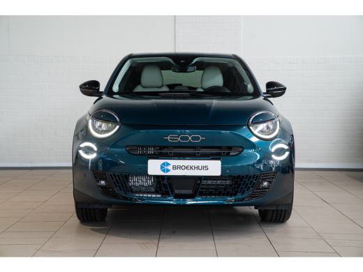 Fiat 600 1.2 Hybrid La Prima | 8 Jaar Garantie | Climate Controle | Camera | Navigatie | Parkeersensoren |... ActivLease financial lease