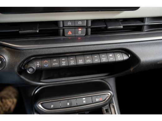 Fiat 600 1.2 Hybrid La Prima | 8 Jaar Garantie | Climate Controle | Camera | Navigatie | Parkeersensoren |... ActivLease financial lease