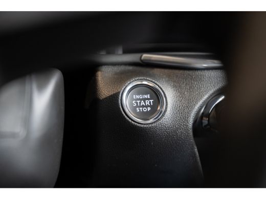 Fiat 600 1.2 Hybrid La Prima | 8 Jaar Garantie | Climate Controle | Camera | Navigatie | Parkeersensoren |... ActivLease financial lease