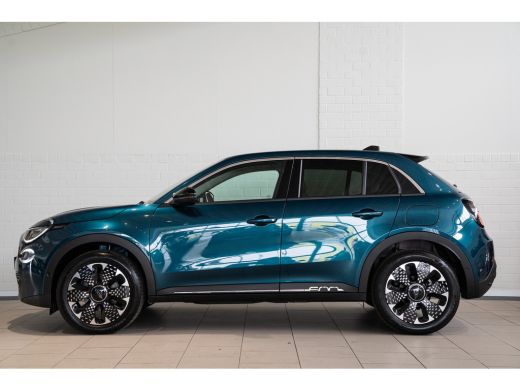 Fiat 600 1.2 Hybrid La Prima | 8 Jaar Garantie | Climate Controle | Camera | Navigatie | Parkeersensoren |... ActivLease financial lease