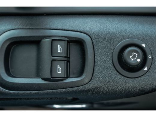 Ford Transit Custom 2.0 TDCI L1H1 | 1e EIG. | 130pk | Automaat | LED | Camera | Stoelverw. | Cruise | Airco ActivLease financial lease