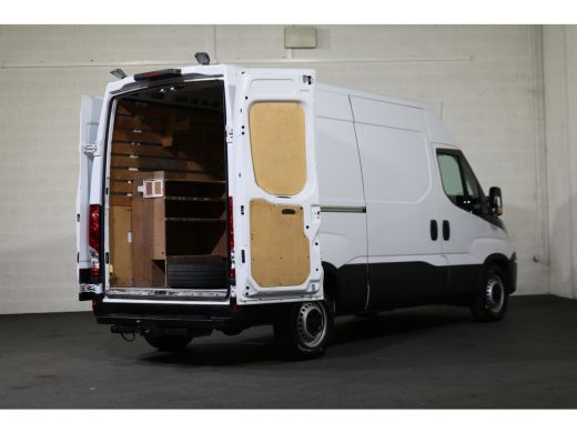Iveco Daily 35S14 L2 H2 Airco 3.5t Trekhaak ActivLease financial lease