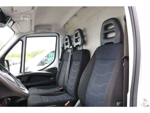 Iveco Daily 35S14 L2 H2 Airco 3.5t Trekhaak ActivLease financial lease