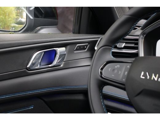 Lynk & Co 01 1.5 | Trekhaak | 360 Camera | Sfeerverlichting | Adaptive Cruise | Panoramadak ActivLease financial lease