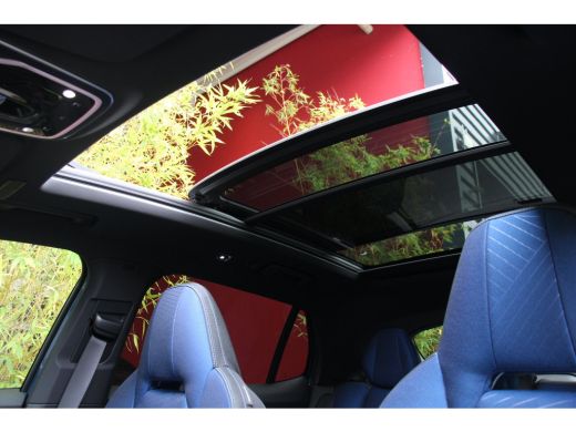 Lynk & Co 01 1.5 | Trekhaak | 360 Camera | Sfeerverlichting | Adaptive Cruise | Panoramadak ActivLease financial lease