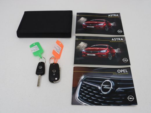 Opel Astra 1.0 Turbo 120 Jaar Edition | Trekhaak | Carplay | Navigatie | Cruise control | Airco | Parkeerhul... ActivLease financial lease