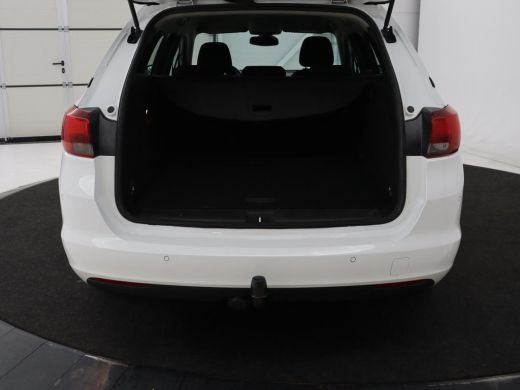 Opel Astra 1.0 Turbo 120 Jaar Edition | Trekhaak | Carplay | Navigatie | Cruise control | Airco | Parkeerhul... ActivLease financial lease