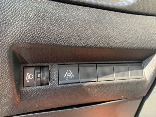 Peugeot 2008 1.2 PureTech Active Airco | AppleCarPlay/ Android Auto | Cruise Control | DAB | Navi | PDC Achter | ActivLease financial lease