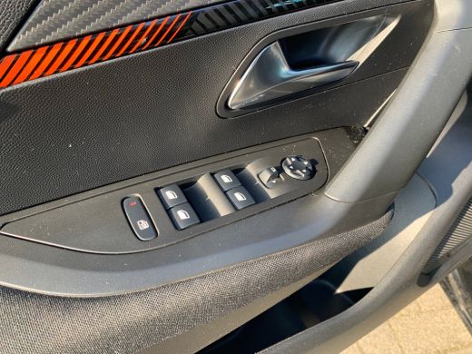Peugeot 2008 1.2 PureTech Active Airco | AppleCarPlay/ Android Auto | Cruise Control | DAB | Navi | PDC Achter | ActivLease financial lease