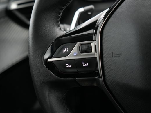 Peugeot 208 Hybrid 100 e-DCS6 Allure | Apple Carplay/Android Auto|telefoonintegratie premium | Cruise control... ActivLease financial lease