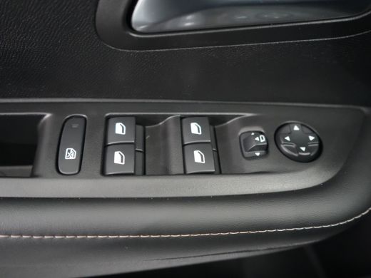 Peugeot 208 Hybrid 100 e-DCS6 Allure | Apple Carplay/Android Auto|telefoonintegratie premium | Cruise control... ActivLease financial lease