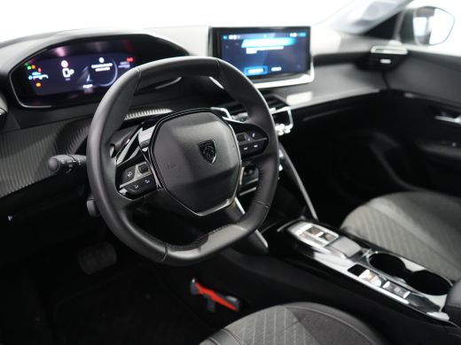 Peugeot 208 Hybrid 100 e-DCS6 Allure | Apple Carplay/Android Auto|telefoonintegratie premium | Cruise control... ActivLease financial lease