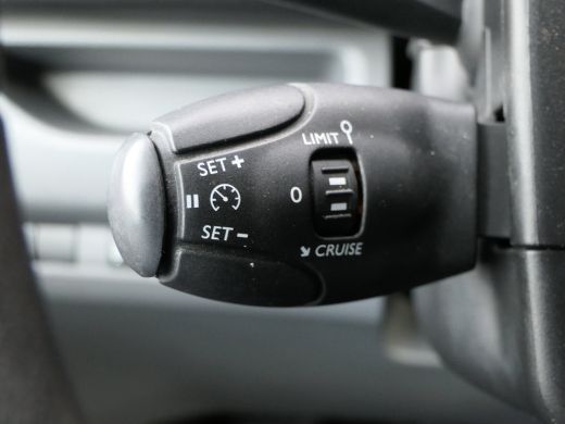 Peugeot Expert 226S 1.6 BlueHDI 95 Premium | 3-Zits | Trekhaak | Parkeersensoren | Cruise Control | Bluetooth | ... ActivLease financial lease