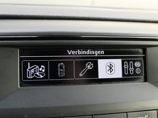 Peugeot Expert 226S 1.6 BlueHDI 95 Premium | 3-Zits | Trekhaak | Parkeersensoren | Cruise Control | Bluetooth | ... ActivLease financial lease