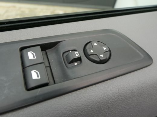 Peugeot Expert 226S 1.6 BlueHDI 95 Premium | 3-Zits | Trekhaak | Parkeersensoren | Cruise Control | Bluetooth | ... ActivLease financial lease