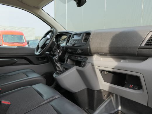 Peugeot Expert 226S 1.6 BlueHDI 95 Premium | 3-Zits | Trekhaak | Parkeersensoren | Cruise Control | Bluetooth | ... ActivLease financial lease