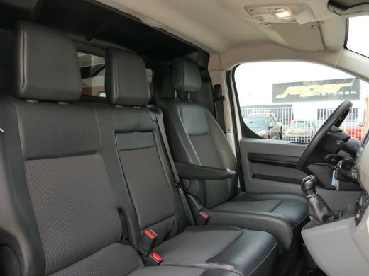 Peugeot Expert 226S 1.6 BlueHDI 95 Premium | 3-Zits | Trekhaak | Parkeersensoren | Cruise Control | Bluetooth | ... ActivLease financial lease