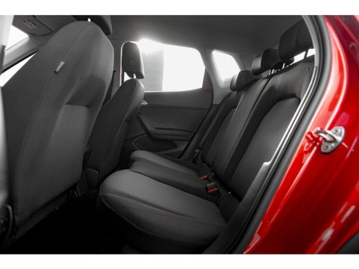 Seat Arona 1.0 TSI Style | Cruise Control | Carplay | Parkeersenor achter | Climate Control ActivLease financial lease