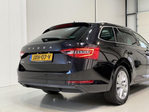 Skoda Superb Combi 1.4 TSI iV Business Edition | Leder | Pano dak ActivLease financial lease