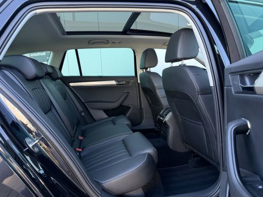 Skoda Superb Combi 1.4 TSI iV Business Edition | Leder | Pano dak ActivLease financial lease