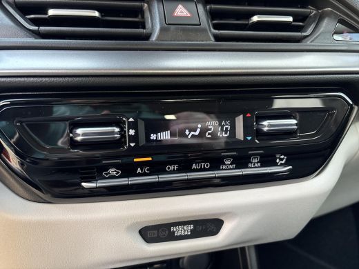 Suzuki Swift 1.2 Style Smart Hybrid **AUTOMAAT/ DODEHOEKDETECTIE/ KEYLESS** ActivLease financial lease