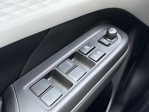 Suzuki Swift 1.2 Style Smart Hybrid **AUTOMAAT/ DODEHOEKDETECTIE/ KEYLESS** ActivLease financial lease