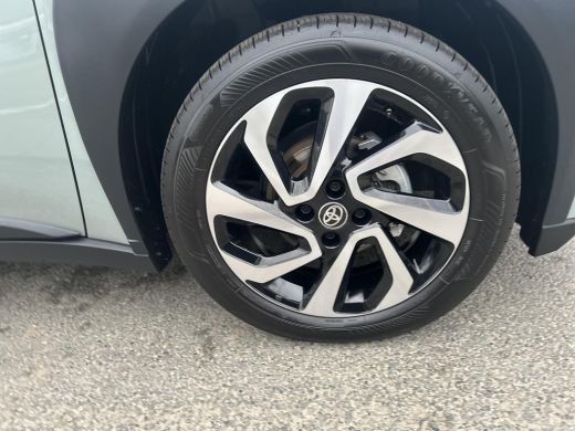 Toyota Aygo 1.0 VVT-i S-CVT Pulse ActivLease financial lease