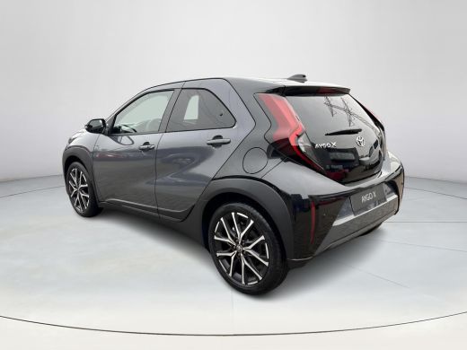 Toyota Aygo Hybrid 115 GR Sport **STORM GREY/ NIEUWE AUTO/ DIRECT LEVERBAAR** ActivLease financial lease
