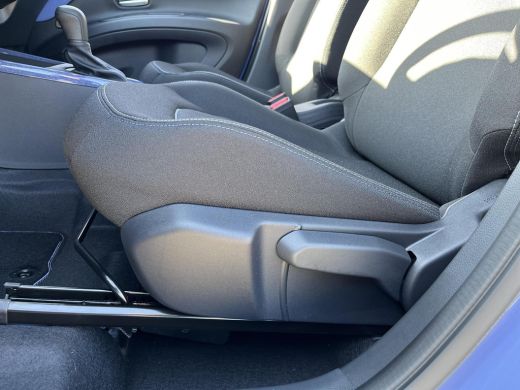 Toyota Aygo Hybrid 115 pulse | Easy Pack | &euro; 500 extra inruilwaarde | ActivLease financial lease