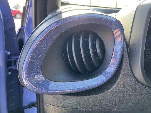 Toyota Aygo Hybrid 115 pulse | Easy Pack | &euro; 500 extra inruilwaarde | ActivLease financial lease