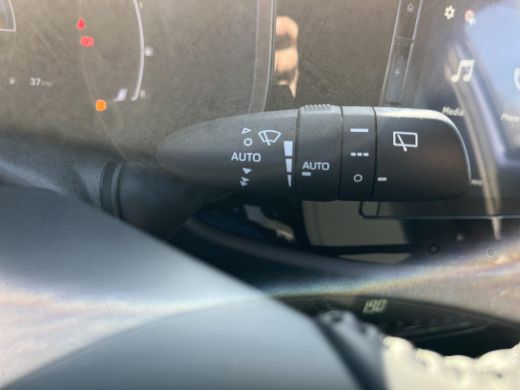 Toyota Aygo Hybrid 115 pulse | Easy Pack | &euro; 500 extra inruilwaarde | ActivLease financial lease