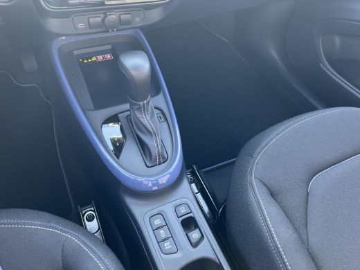 Toyota Aygo Hybrid 115 pulse | Easy Pack | &euro; 500 extra inruilwaarde | ActivLease financial lease