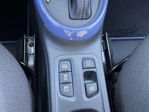 Toyota Aygo Hybrid 115 pulse | Easy Pack | &euro; 500 extra inruilwaarde | ActivLease financial lease