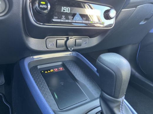 Toyota Aygo Hybrid 115 pulse | Easy Pack | &euro; 500 extra inruilwaarde | ActivLease financial lease