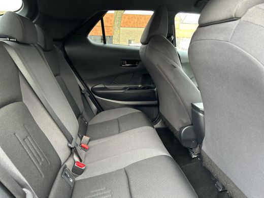 Toyota C-HR 1.8 Hybrid 140 Dynamic ActivLease financial lease