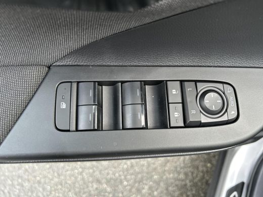 Toyota C-HR 1.8 Hybrid 140 Dynamic ActivLease financial lease