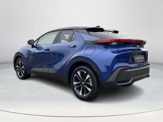 Toyota C-HR 1.8 Hybrid 140 Dynamic | Uit voorraad leverbaar | &euro; 2.000 extra inruilwaarde | ActivLease financial lease