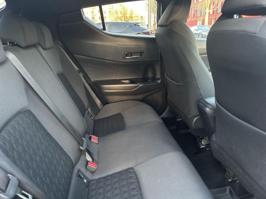 Toyota C-HR 1.8 Hybrid Dynamic ActivLease financial lease