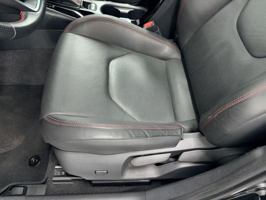 Toyota Corolla Hybrid 200 GR Sport Plus ActivLease financial lease