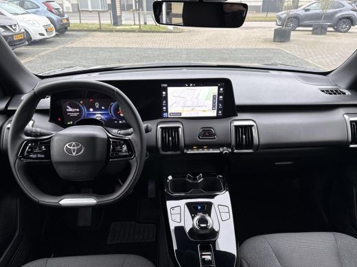 Toyota Urban Cruiser Dynamic 61 kWh **NIEUWE AUTO/ ELEKTRISCH/ DIRECT LEVERBAAR** ActivLease financial lease