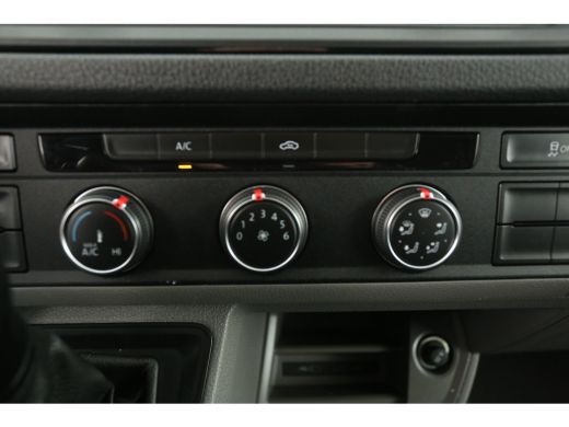 Volkswagen Crafter 2.0 TDI 177PK L5H3 | Aut. | 3000KG Trekgew. | Trekh. | Airco | Cruise | Camera | Carplay ActivLease financial lease